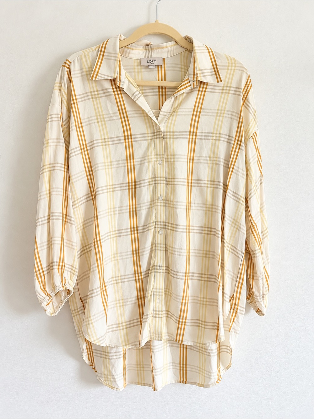 Fall-Cozy LOFT women’s button down blouse Size S